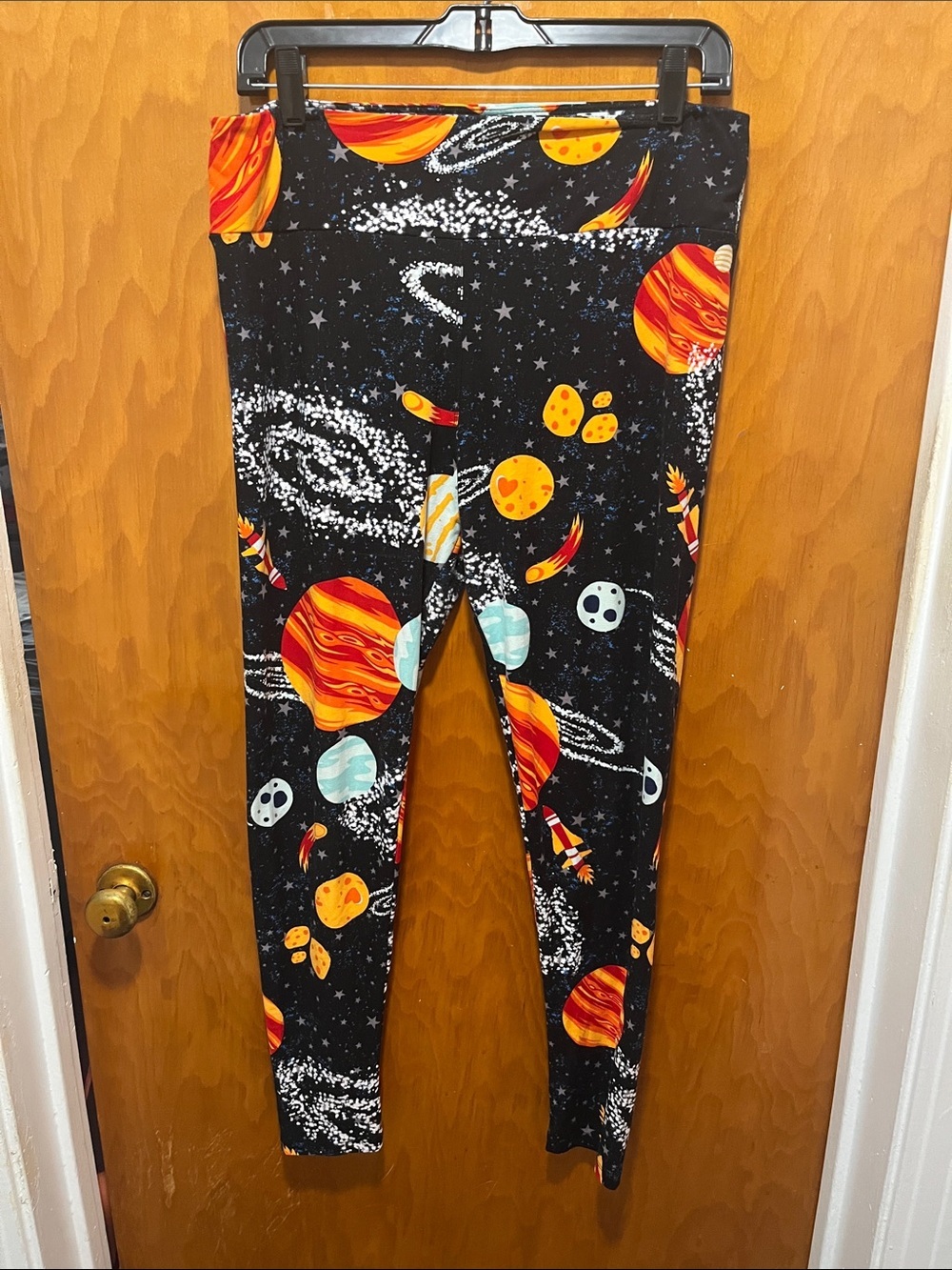 LuLaRoe Black Space Leggings